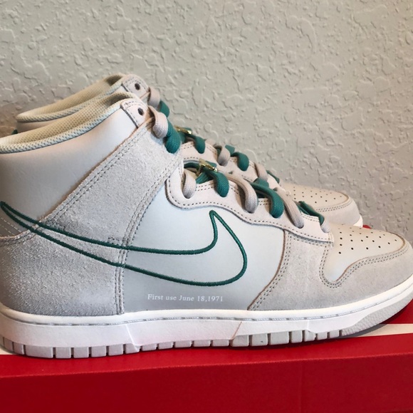 NIKE DUNK HI SE SNEAKERS - Picture 2 of 10